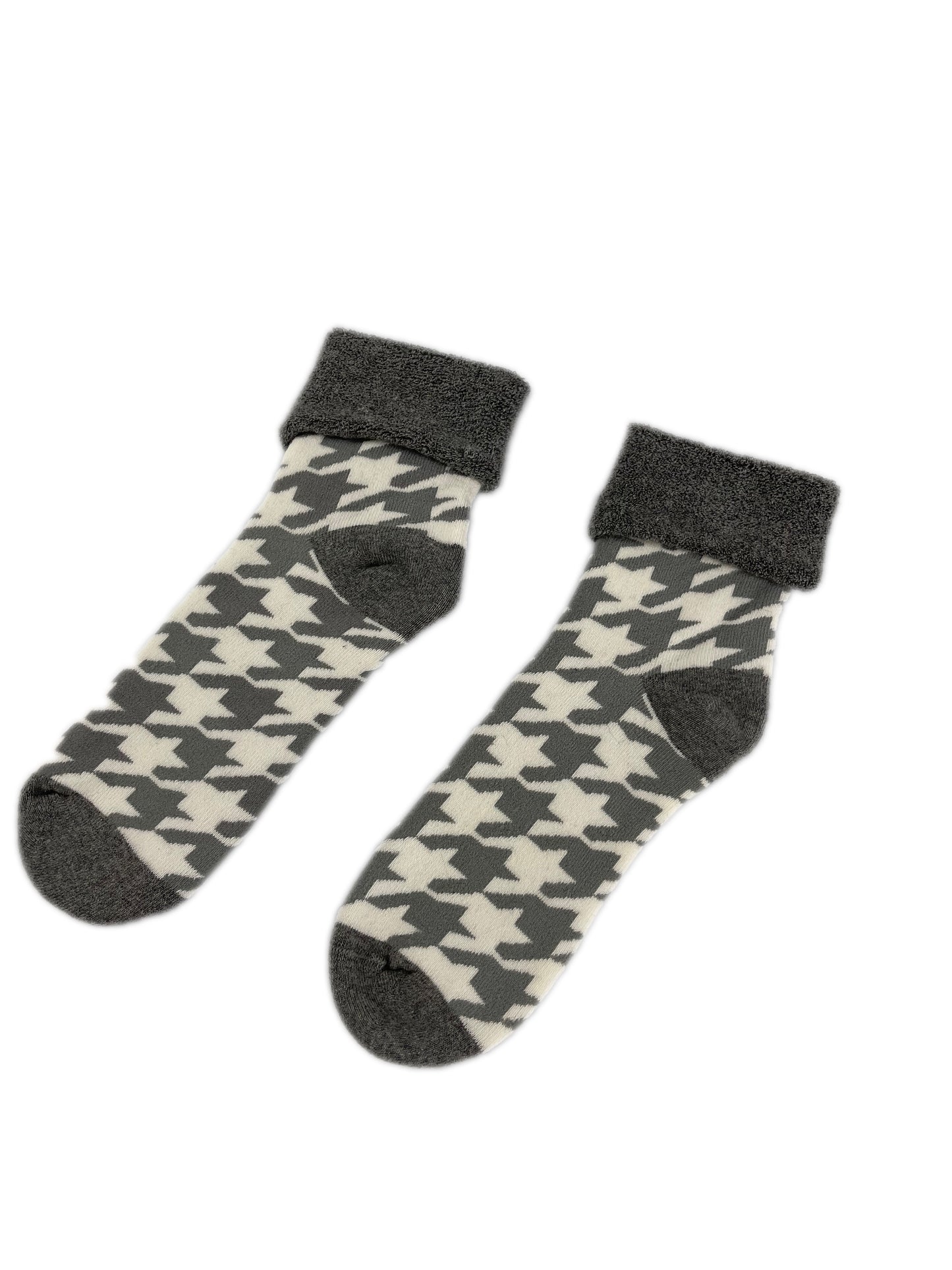 Kaz ayağı desenli peluşlu havlu çorap